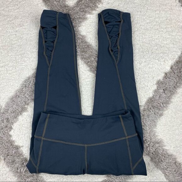 Athleta Cropped Pants   - Picture 1 of 7